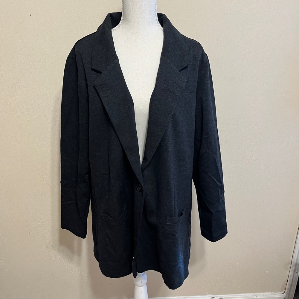 ✨NWT Ryllace Blazer - Picture 3 of 9